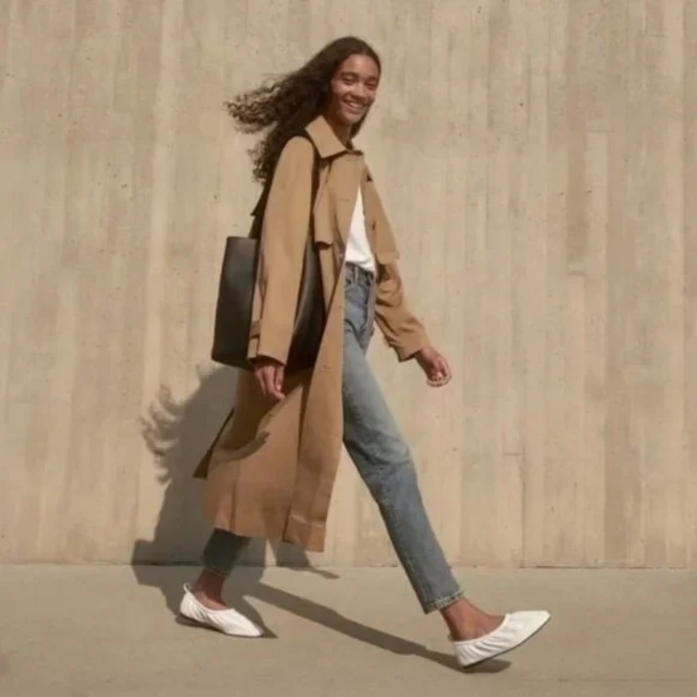 Everlane The Scrunch Flats in White Womens Ballet Slip Ons NEW 9 1/2